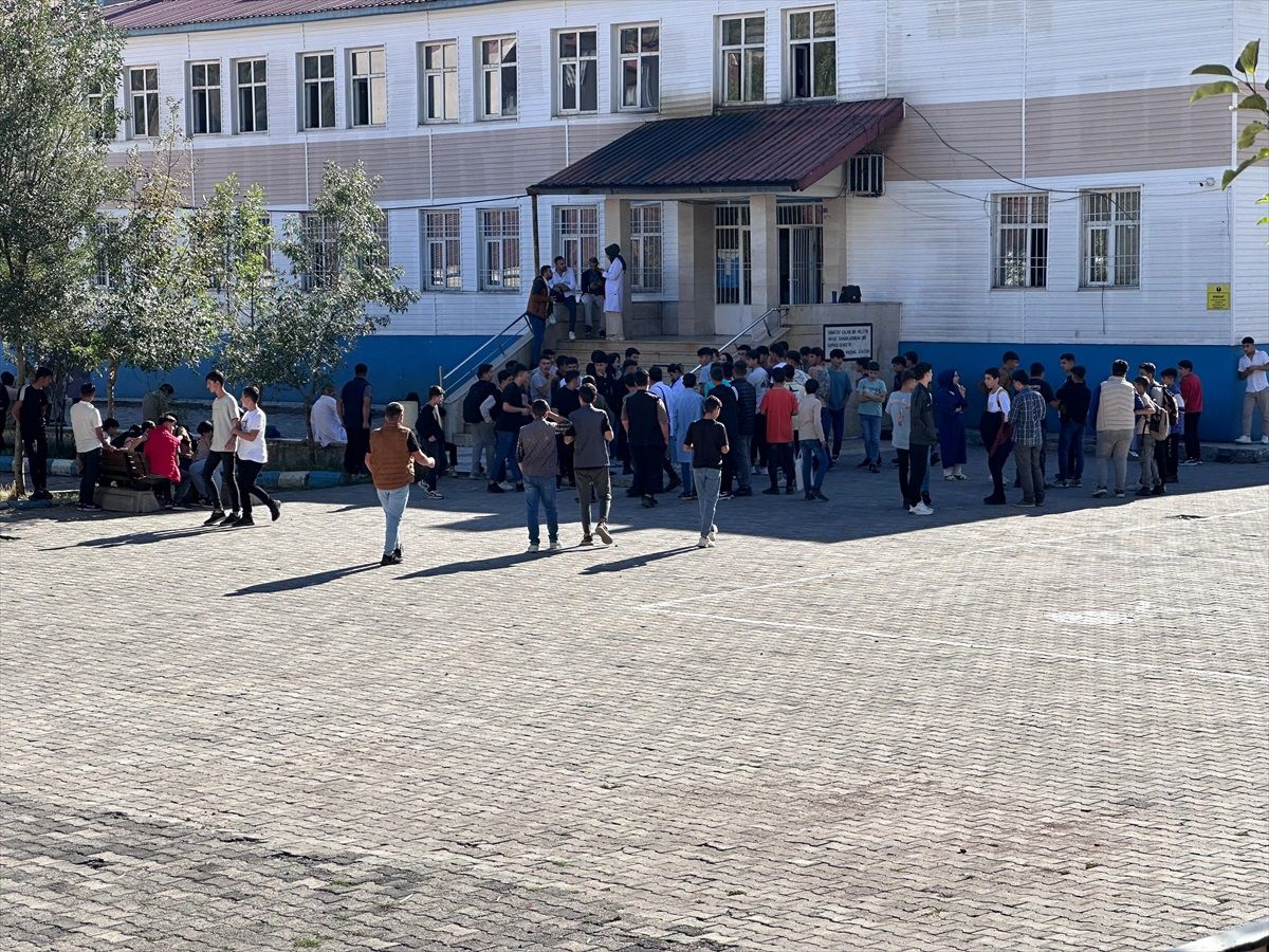 Bitlis'te 4,5 Büyüklüğünde Deprem