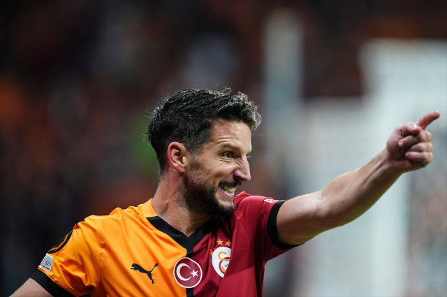 Cimbom started with 3 points! Galatasaray defeated PAOK 2-1 at home