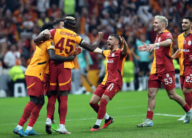 Cimbom started with 3 points! Galatasaray defeated PAOK 2-1 at home