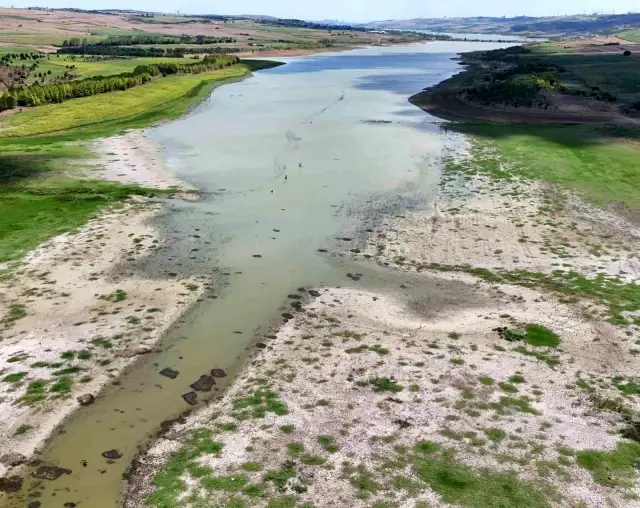 Despite the rainfall in Istanbul, the water levels in the dams have decreased.