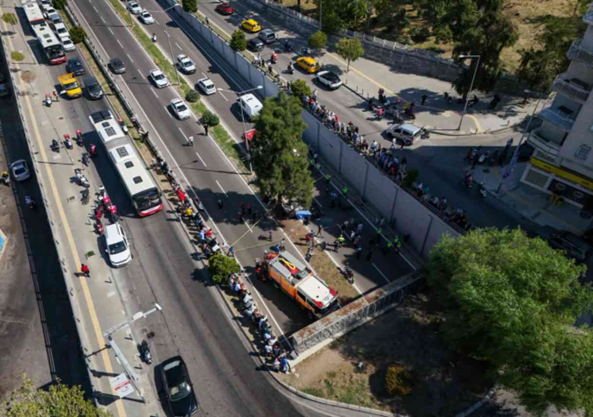İzmir'de kaza anı! İzmir'deki kaza nasıl oldu? Yaralı veya ölü var mı?