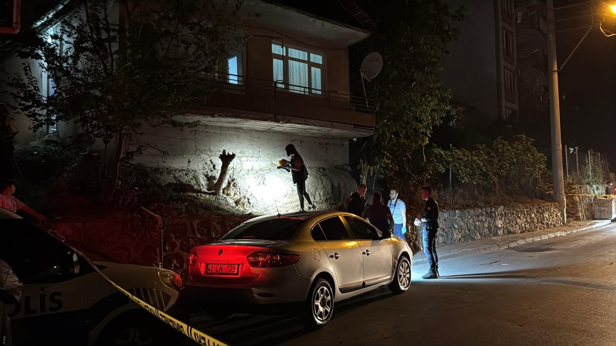 Araçtan Açılan Ateşle 9 Yaşındaki Çocuk Yaralandı