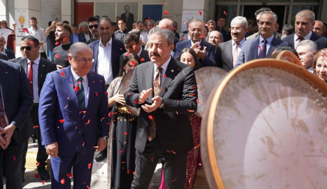 Minister of National Defense Yaşar Güler was welcomed in Şırnak with Kurdish songs