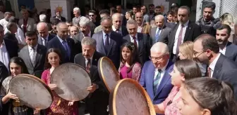 Milli Savunma Bakanı Yaşar Güler, Şırnak'ta Kürtçe şarkılarla karşılandı