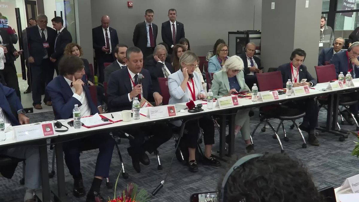 CHP Genel Başkanı Özgür Özel, Filistin Sorununa Çözüm İçin Ramallah'ta Toplantı Önerdi