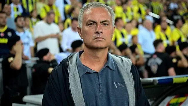 The only person to achieve this is him! Jose Mourinho set a record while being in charge of Fenerbahçe.