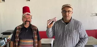 Seyyar Satıcı, Yolda Bulduğu Çantayı Sahibine Ulaştırdı