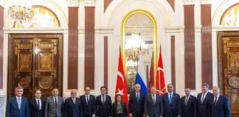 TBMM Başkanı Numan Kurtulmuş Rusya'da St. Petersburg Yasama Meclisi Başkanı ile Görüştü