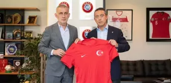 Ali Koç'tan TFF Başkanı Hacıosmanoğlu'na ziyaret! Görüntüleri izleyen herkes aynı yorumu yapıyor