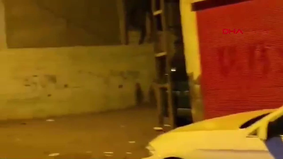 Gaziantep'te Silahlı Poz Veren Şüpheliler Gözaltına Alındı