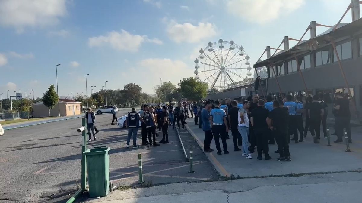 Avcılar'daki Kaçak Lunapark Yıkımına Başlandı