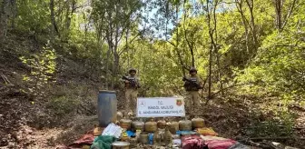 Bingöl'de Jandarma Operasyonu: Terör Örgütüne Ait 8 Odalı Sığınak İmha Edildi