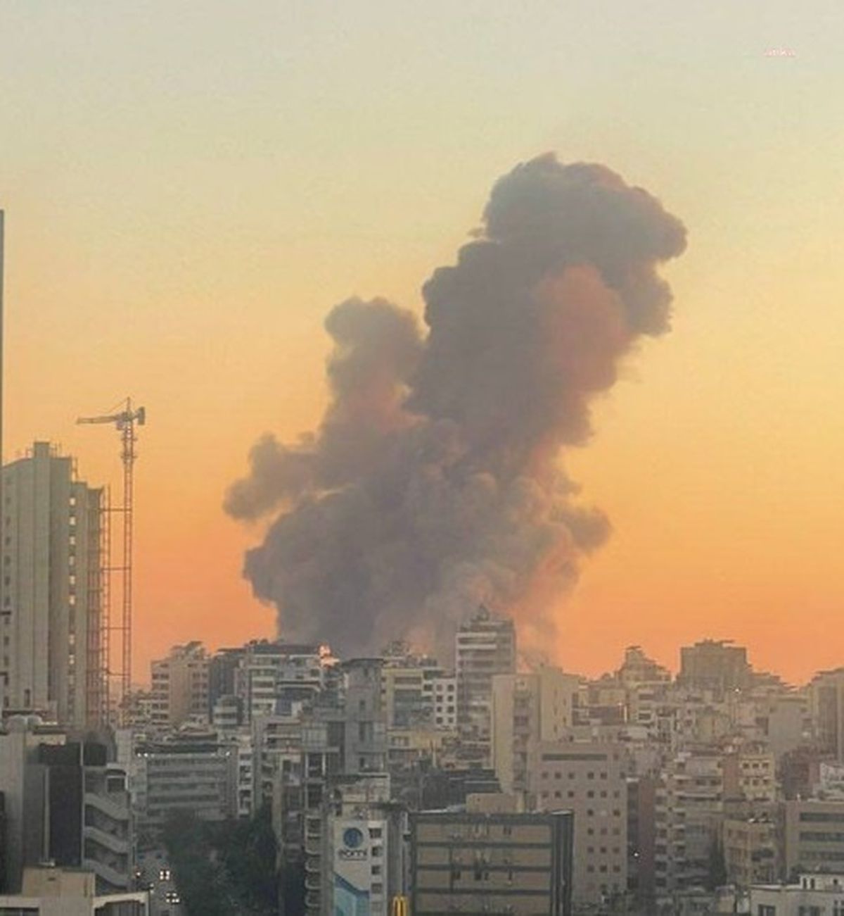 İsrail, Lübnan'da Hizbullah'a Hava Saldırısı Düzenledi