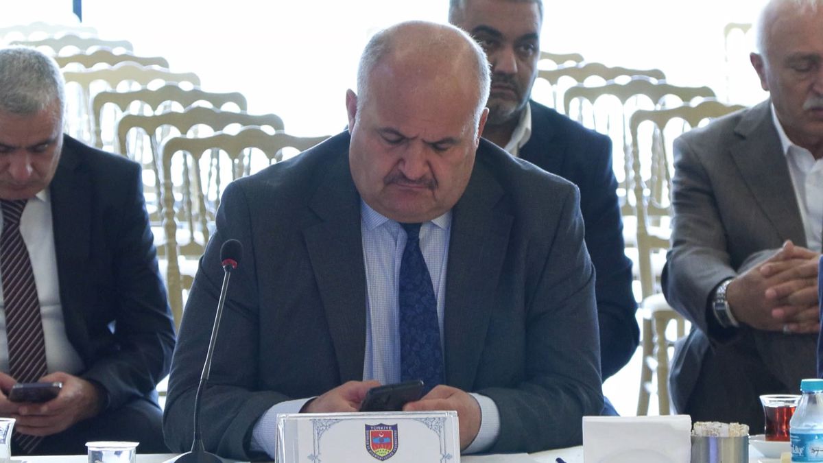 Taksiciler Odası Başkanı'ndan "Minibüs" Açıklaması