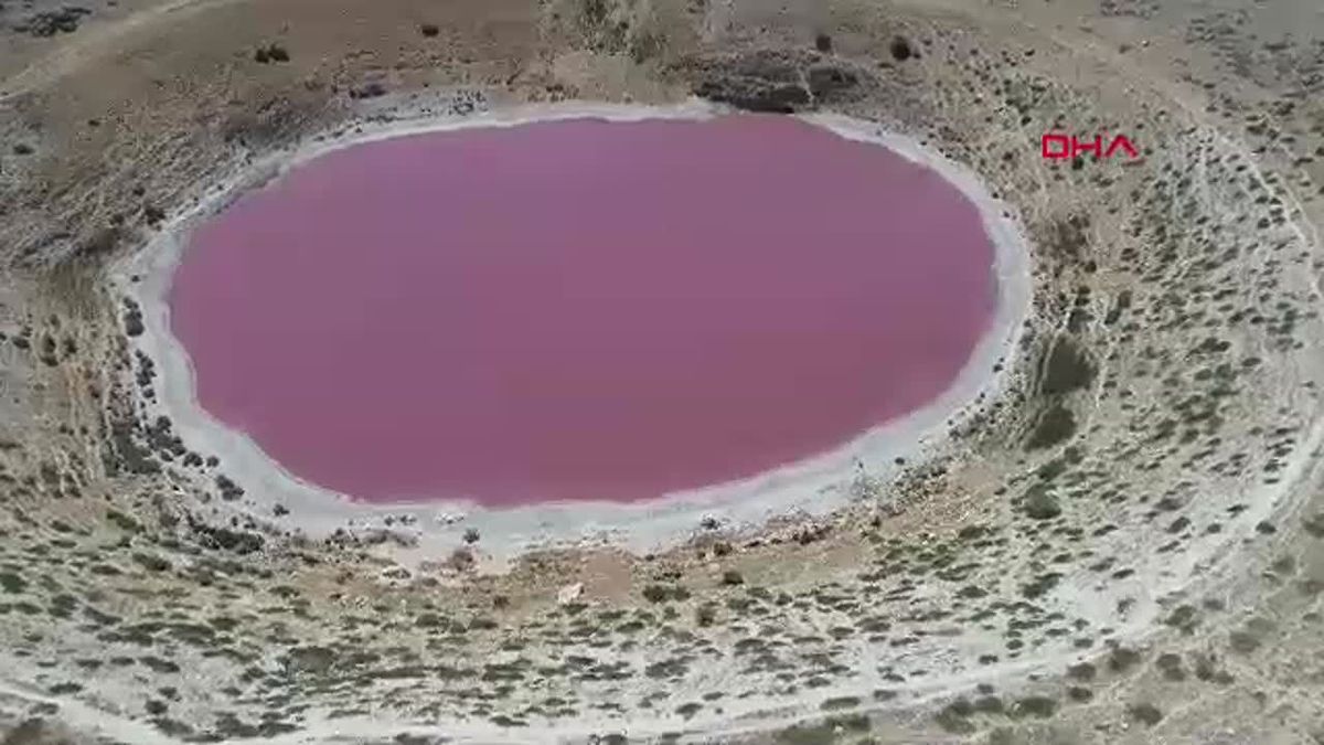 Meyil Obruk Gölü Tamamen Kurudu