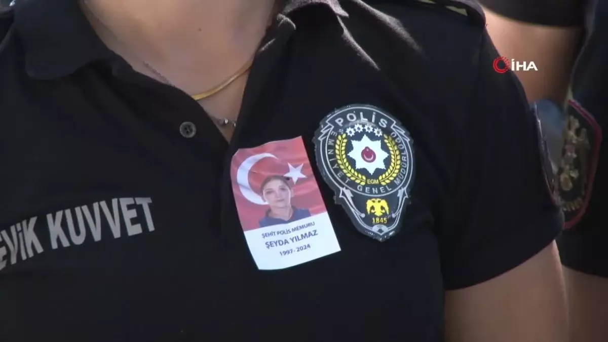 Meslektaşları şehit polis Şeyda Yılmaz için lokma dağıttı