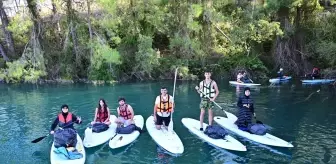 Öğrenciler Manavgat Baraj Gölü'nde Paddle Boarding ile Temizlik Yaptı