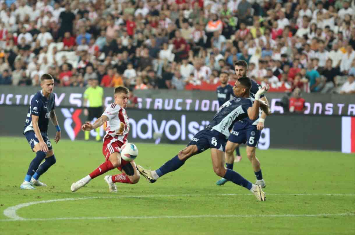 ANTALYASPOR- FENERBAHÇE maçı kaç kaç bitti? Antalyaspor- Fenerbahçe maç özeti!