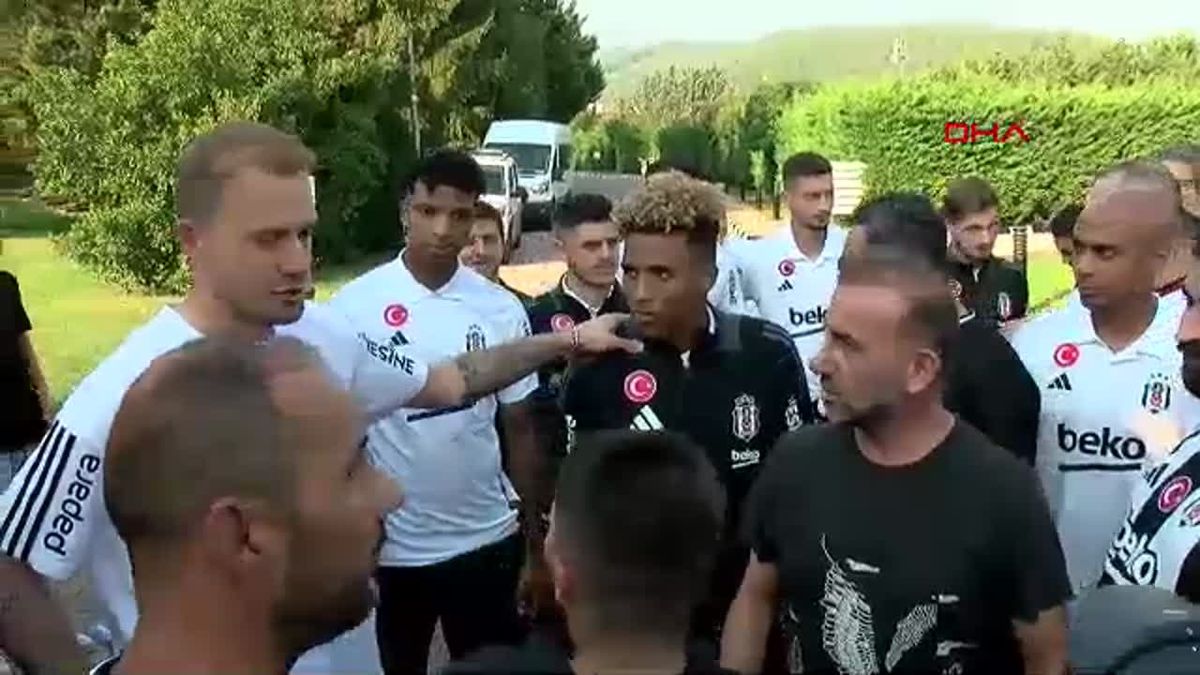 Beşiktaş Taraftarından Coşkulu Uğurlama