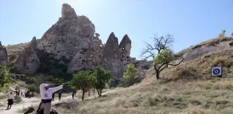 Kapadokya'da Geleneksel Okçuluk Müsabakaları Düzenlendi