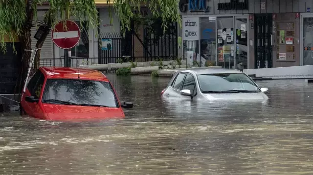 Severe downpour warning for Istanbul! Temperatures will drop by 10 degrees suddenly.