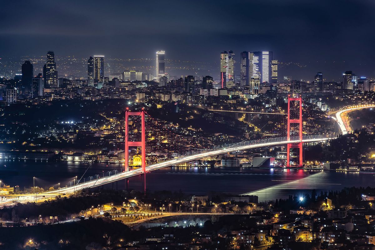 İstanbul'da Kuvvetli Yağış ve Sıcaklık Düşüşü Bekleniyor