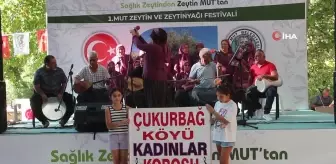 Mersin'de Şalvarlı Kadınlar Korosu Festivale Renk Katıyor