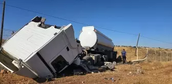 Şırnak'ta Tır Devrildi: Sürücü Yaralandı