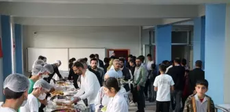 Karlıova'da Filistinlilere Destek İçin Kermes Düzenlendi