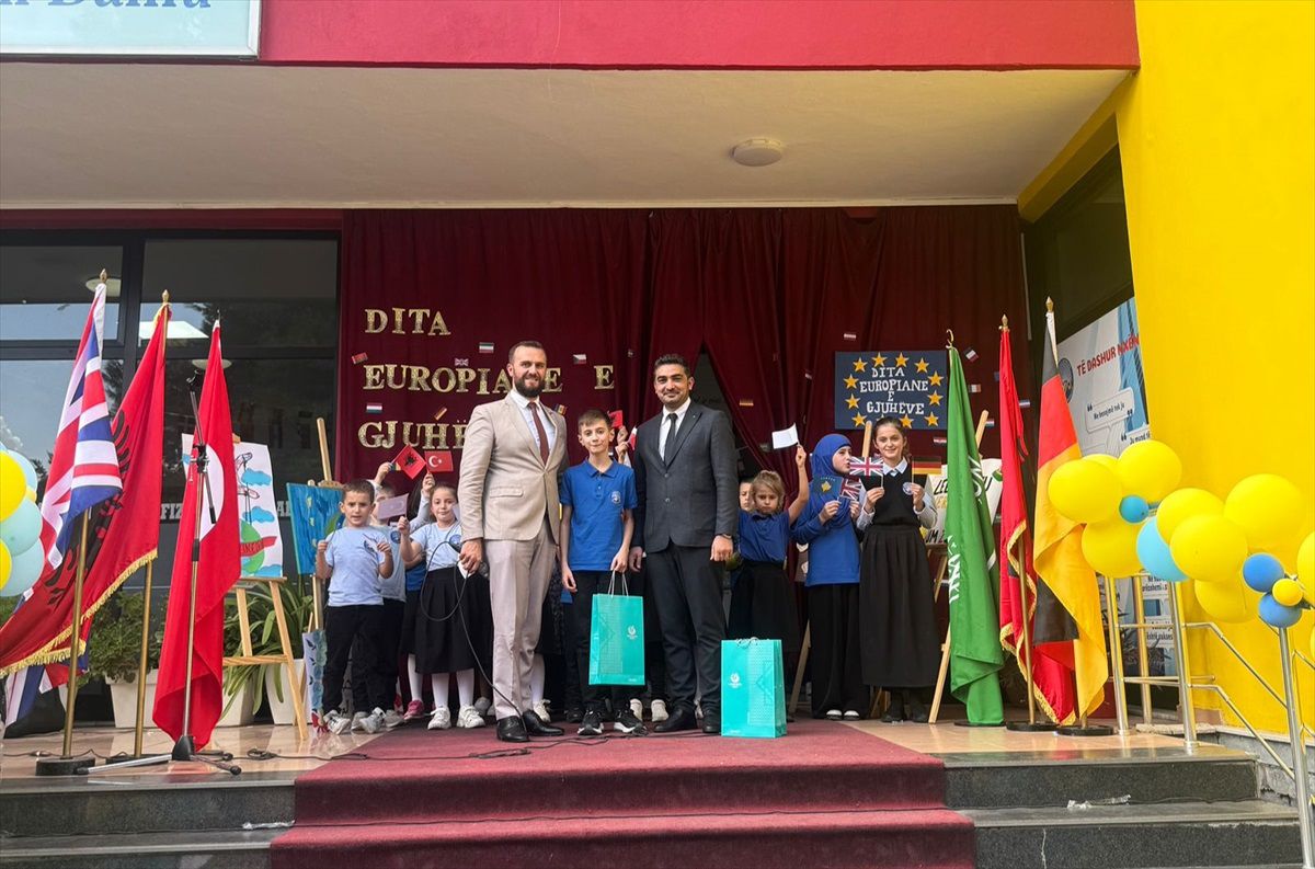 Yunus Emre Enstitüsü'nden Arnavutluk'ta 'Dilim ve Dünyam' Temalı Kompozisyon Yarışması