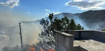 Söke'de Otluk Alanda Çıkan Yangın Ahıra Sıçradı