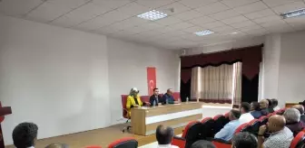 Ulaş Kaymakamı Muhtarlarla Toplantı Düzenledi