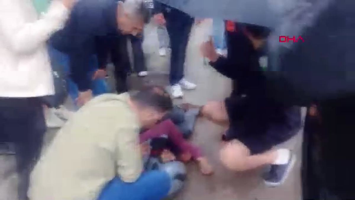 Bursa'da Kamyonet Kazası: Kurye Yaralandı