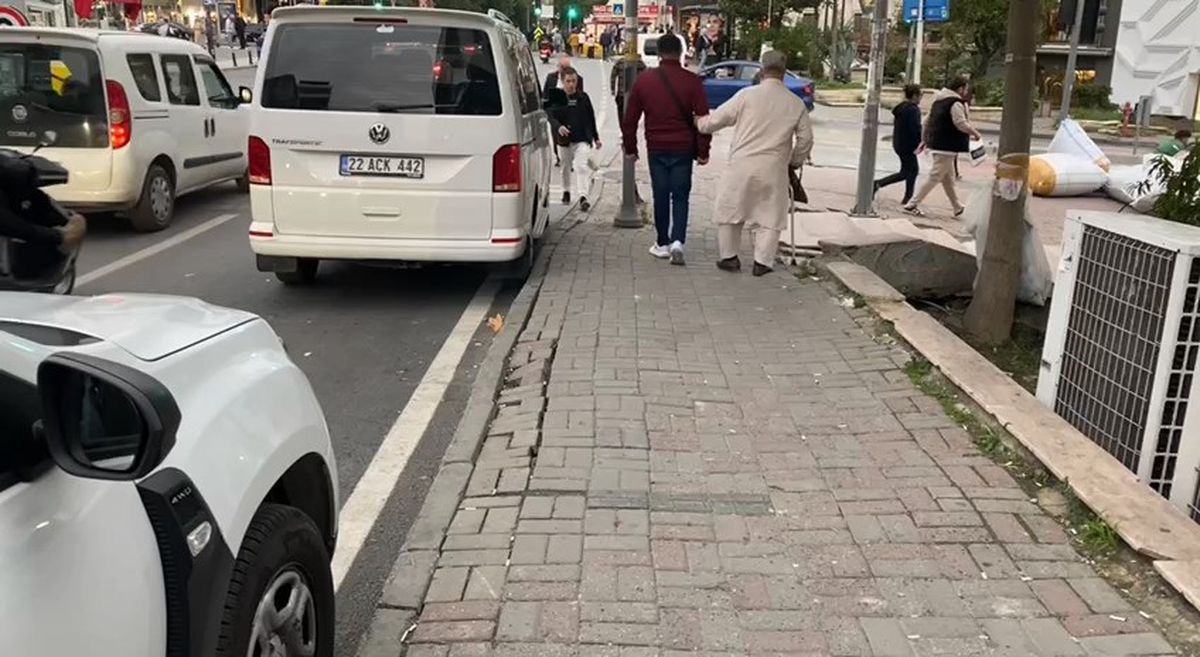 Güngören'de Cadde Ortasında Silahlı Saldırı: 3 Yaralı