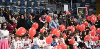 Malatya'da Çocuklar İçin 100. Yılda Şenlik Düzenlendi