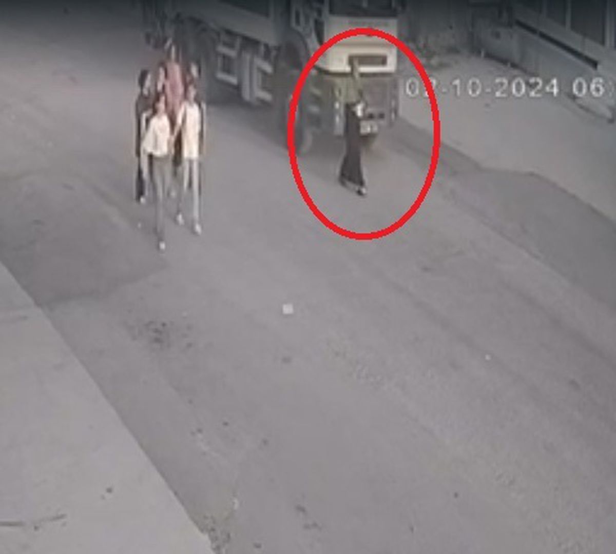 Adana'da Çöp Kamyonu Kadına Çarptı: Ağır Yaralı