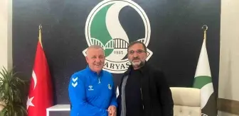 Sakaryaspor, Suat Kaya'dan Masut Bakkal'a Geçti