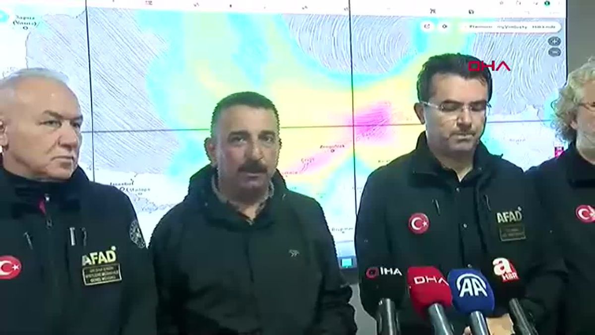 ZONGULDAK'taki heyelana ilişkin AFAD Başkanı Memiş ve Vali Hacıbektaşoğlu açıklama yaptı