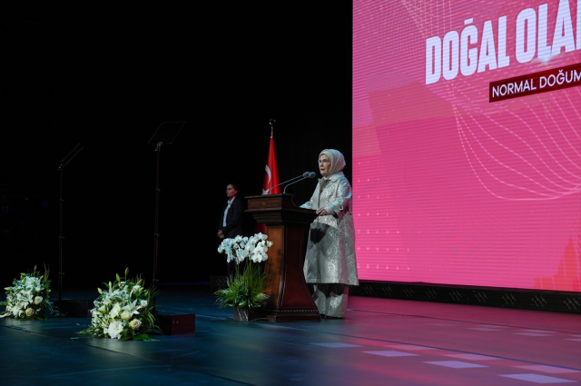 Emine Erdoğan's call for 'normal birth' to expectant mothers