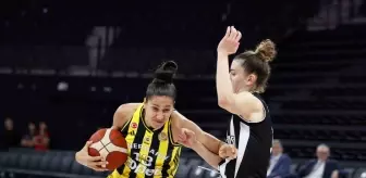 Fenerbahçe, Kadınlar Süper Kupa'da Beşiktaş'ı Geçerek Şampiyon Oldu