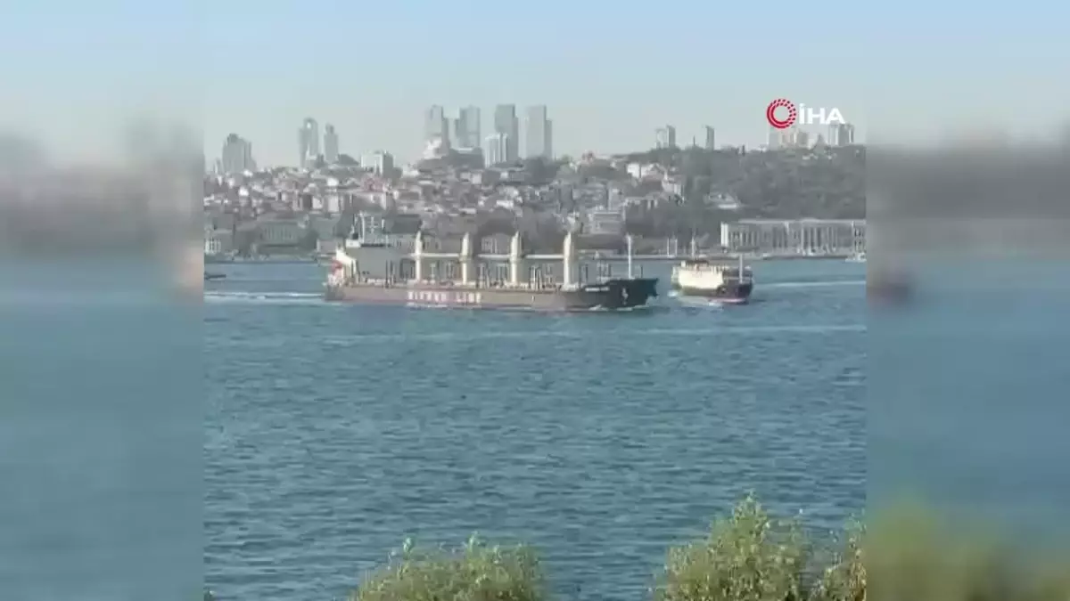 İstanbul Boğazı'nda Kuru Yük Gemileri Çarpıştı
