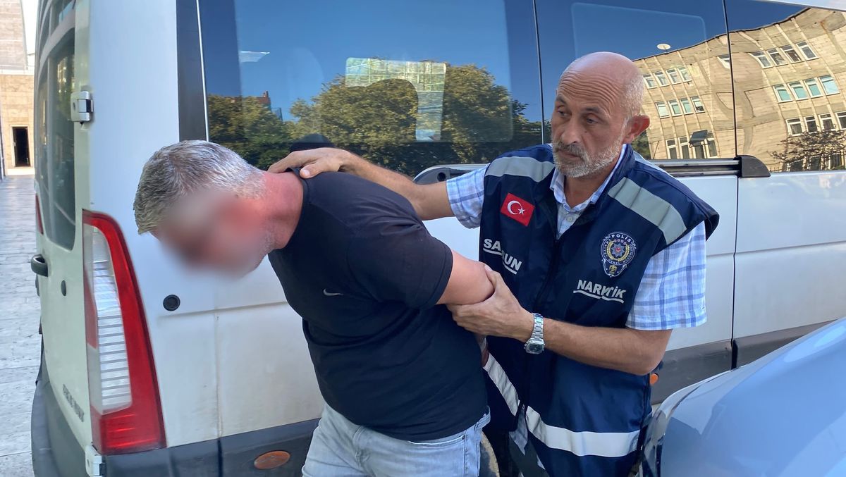 Samsun'da Uyuşturucu Operasyonu: 2 Kilo Esrar Ele Geçirildi