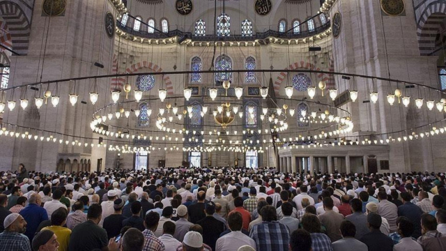 CUMA NAMAZI SAATİ İL İL 4 Ekim | İstanbul, Ankara, İzmir ve Bursa Cuma namazı kaçta okunuyor? Diyanet'in Cuma namazı vakitleri!