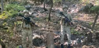 Elazığ'da PKK'lı teröristlerin kullandığı sığınak imha edildi