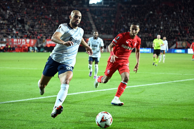 Fenerbahçe, Twente ile deplasmanda 1-1 berabere kaldı