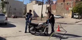 Kilis'te Motosiklet ile Otomobil Çarpıştı: 1 Ağır Yaralı