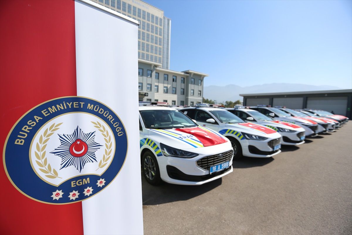 Bursa Emniyet Müdürlüğü'ne 235 Yeni Araç Tahsis Edildi