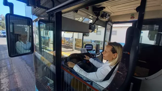 A first in Şanlıurfa! A female bus driver has started her duty.