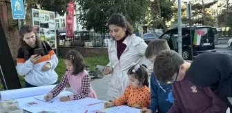 Ardahan ve Erzincan'da çocuklar hayallerindeki Filistin'i hem yazdı hem çizdi