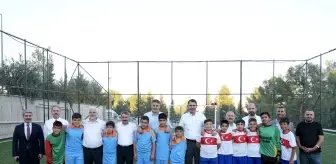 Bakan Kurum, Adıyaman'da Çocuklarla Futbol Oynadı